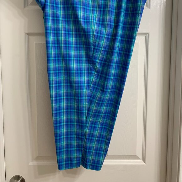 Venezia Jeans Women's Multi-Color Plaid Print Capri Pants, Size 24 - Picture 2 of 6